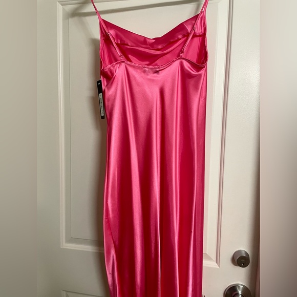 Beautiful mid length silk dress - Picture 4 of 4
